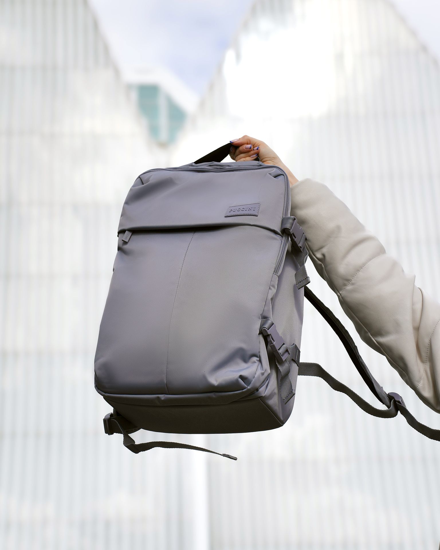 Рюкзак для подорожей в літаку сірий