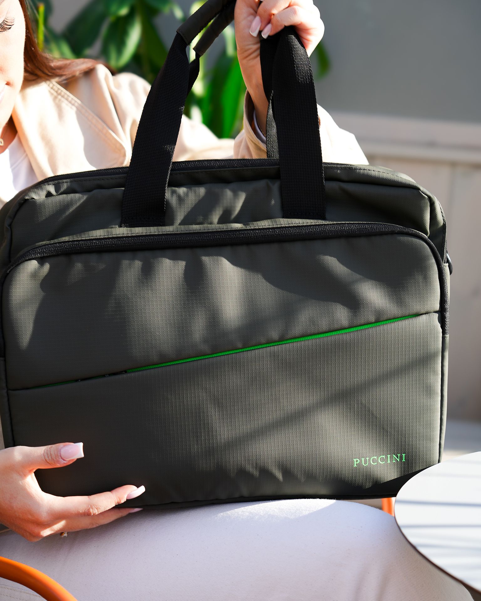 Сумка для ноутбука 15,6 дюйма з кишенями зелена