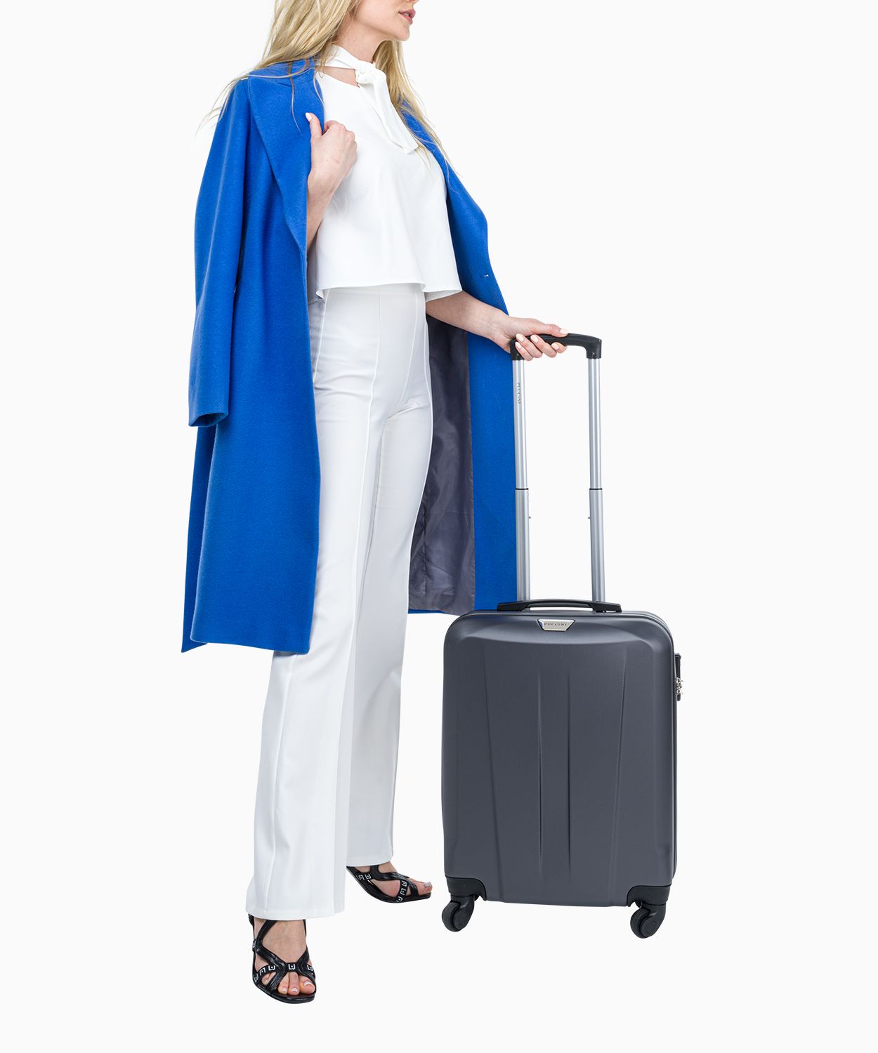 Сіра валіза ручної поклажі на чотирьох колесах