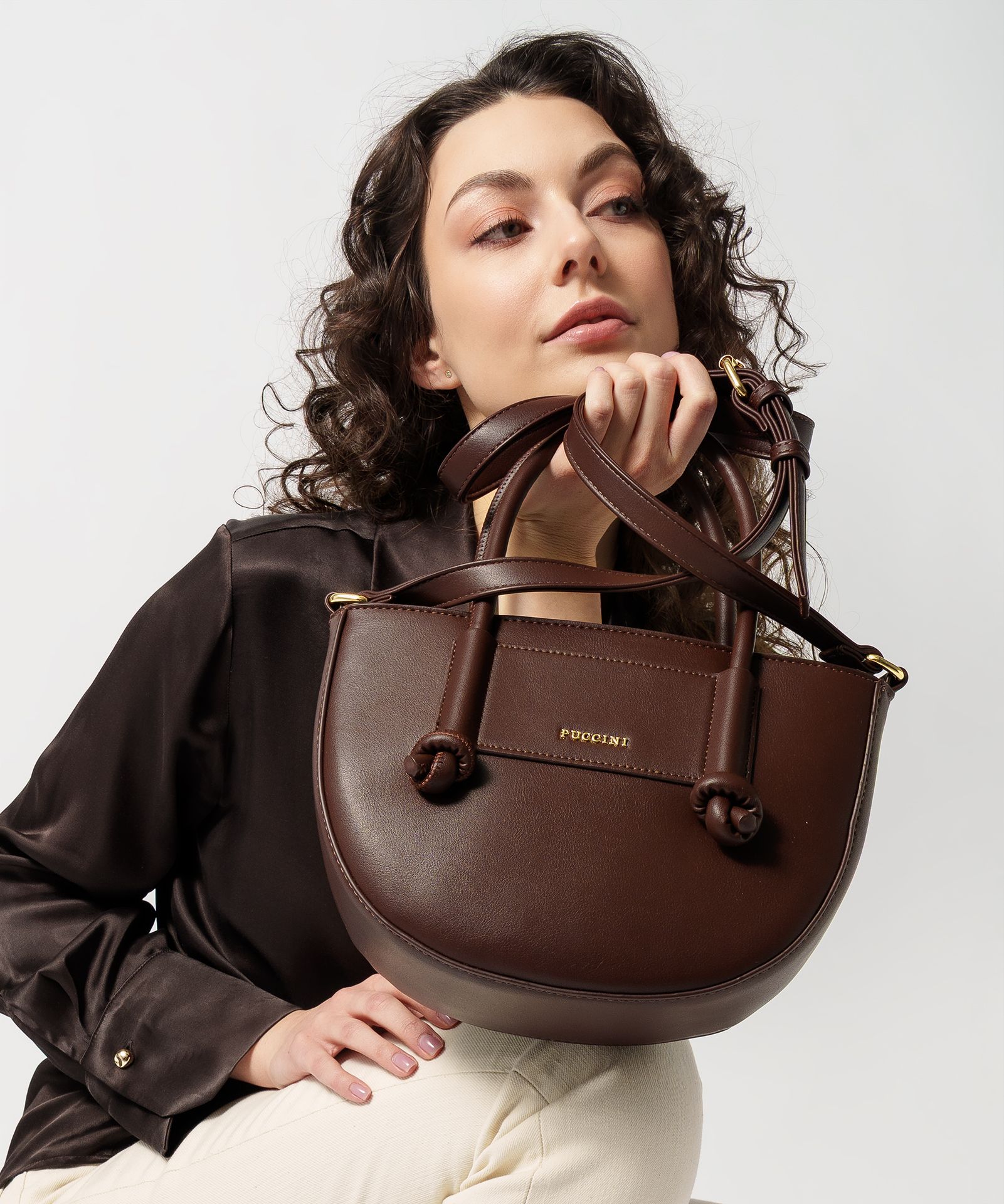 Маленька жіноча сумка через плече з ручками з екошкіри