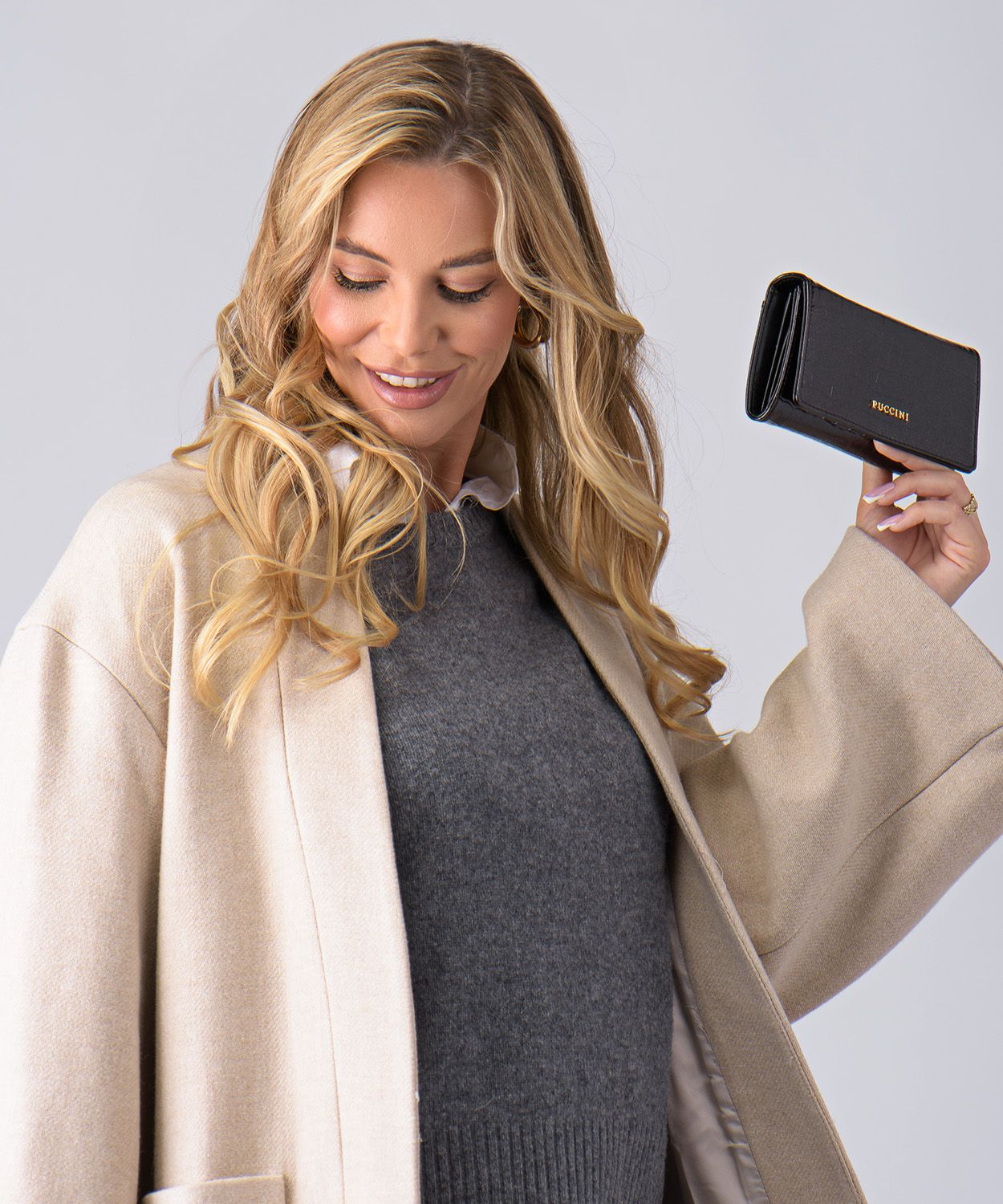 Великий жіночий гаманець з чорної екологічної шкіри з фактурою крокко