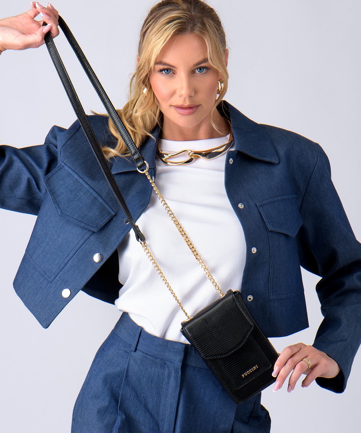 Жіноча міні-сумочка на ланцюжку