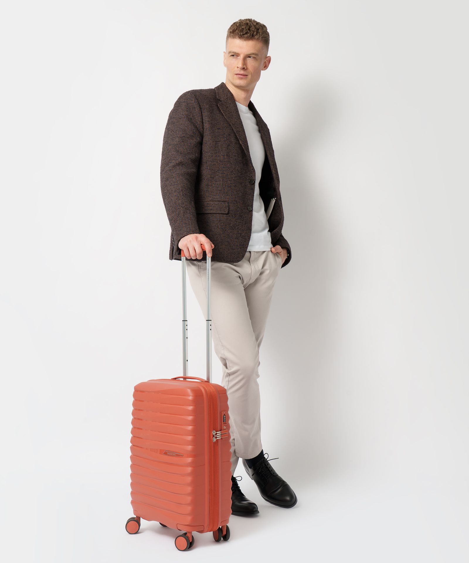  Маленька валіза на колесах ​​з поліпропілену на замку TSA